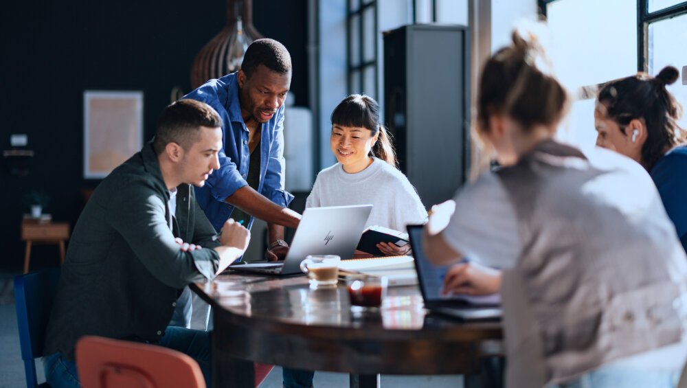 HP’s 2025 work relationship index: How individuals relate to work